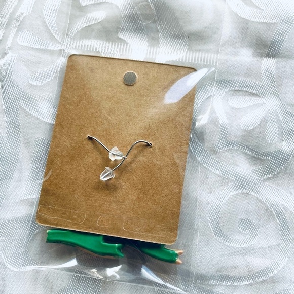 NWT Lot of 2 Festive Drop Earrings – Perfect for Holiday Christmas Celebrations - Picture 4 of 14